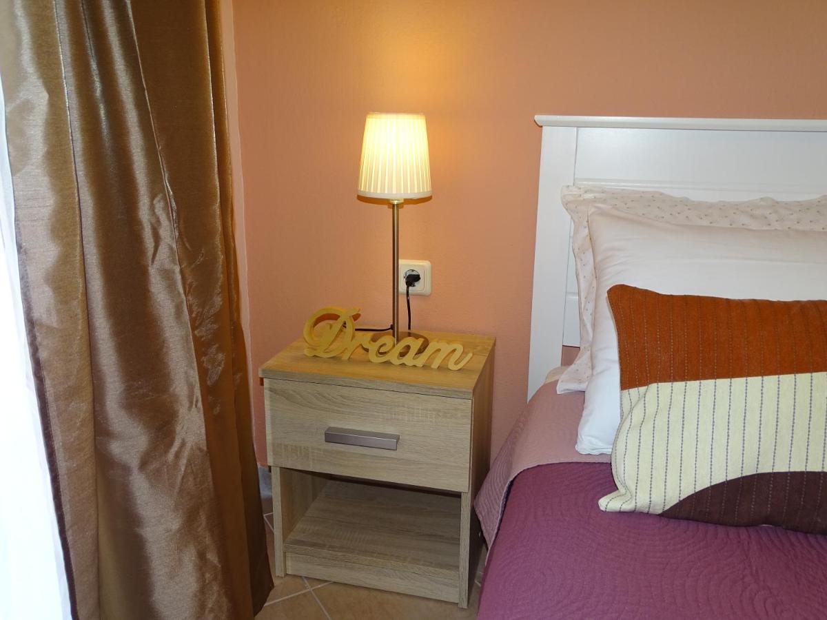 Apartament Bella Casa Néa Péramos Zewnętrze zdjęcie