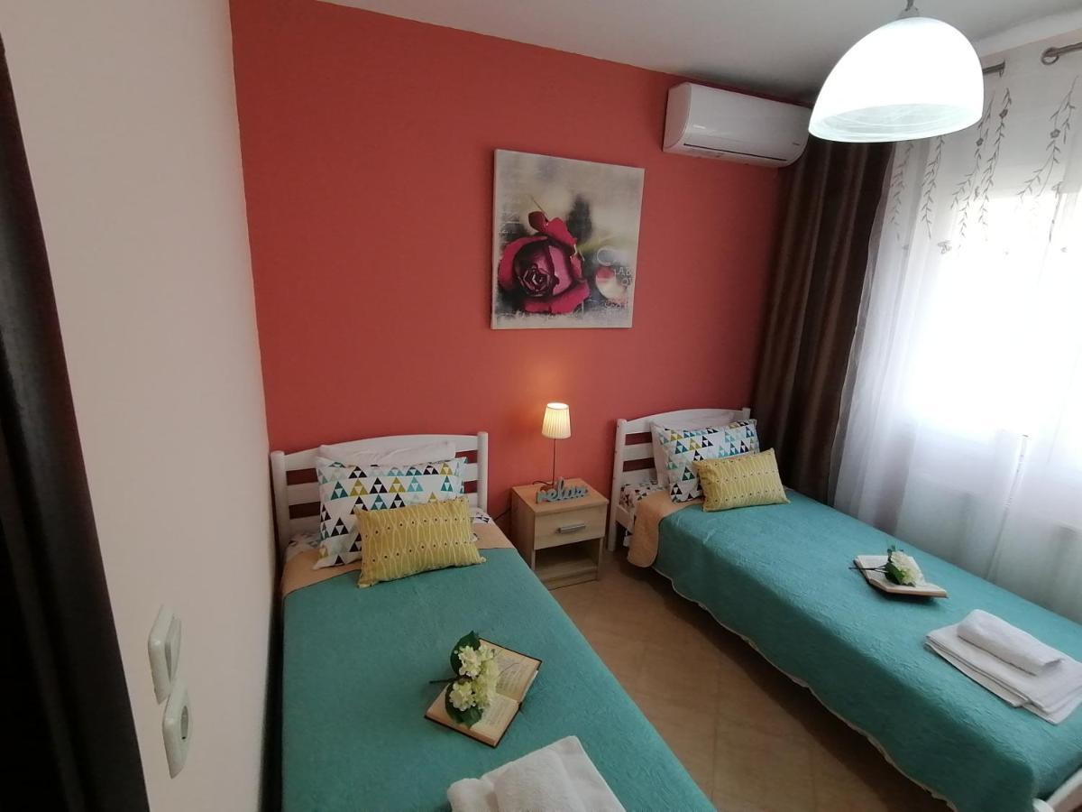 Apartament Bella Casa Néa Péramos Zewnętrze zdjęcie