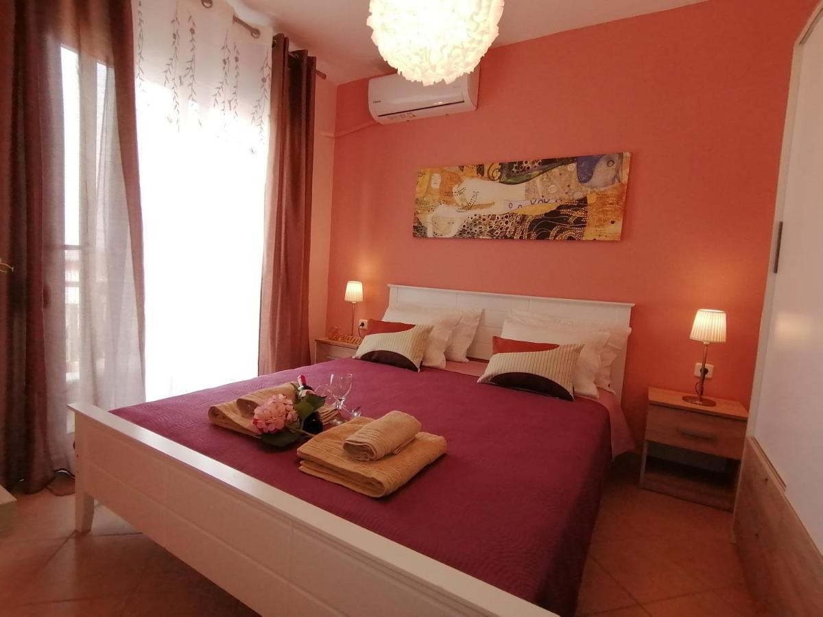 Apartament Bella Casa Néa Péramos Zewnętrze zdjęcie